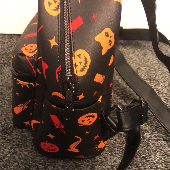 hocus pocus loungefly mini backpack